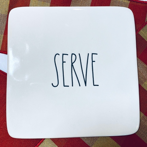 Rae Dunn SERVE HOLIDAY HOSTESS Cheese Plate & Knife Boxed Set CREAM & BLACK ]NWB - Picture 4 of 5